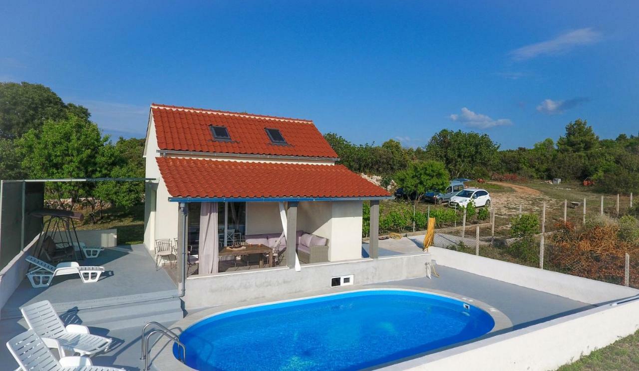 Villa Baras Garden - House With Pool Mirce エクステリア 写真