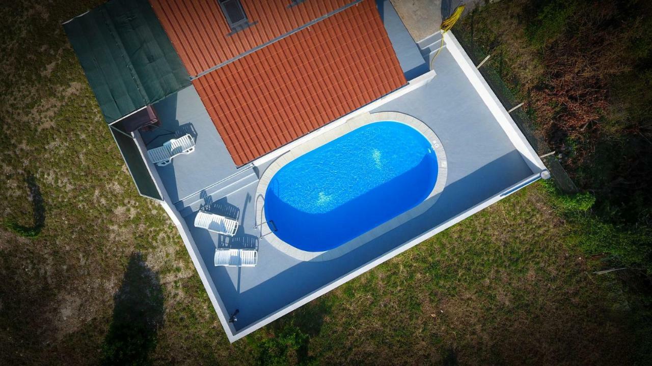 Villa Baras Garden - House With Pool Mirce エクステリア 写真